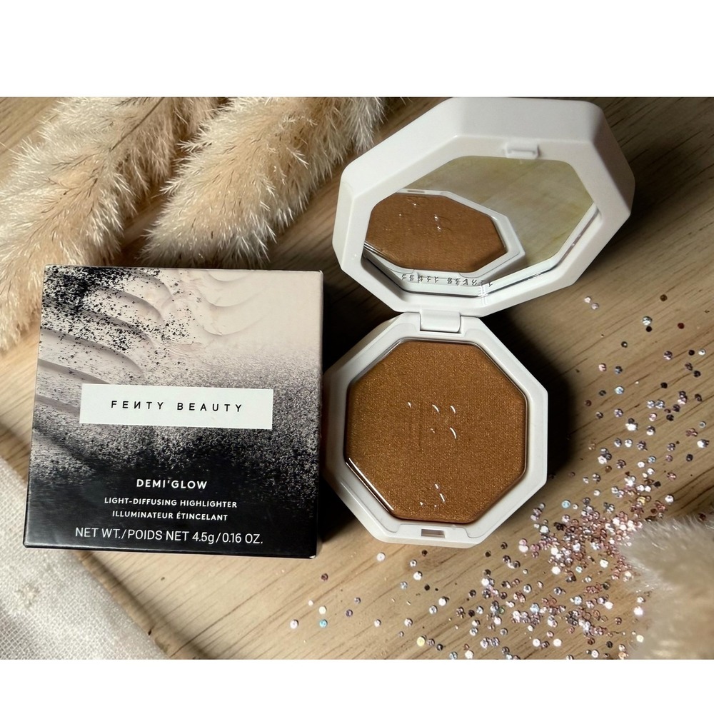 Fenty Beauty - Demi Glow Highlighter - "Trophies In Truffle" - *NIB*
